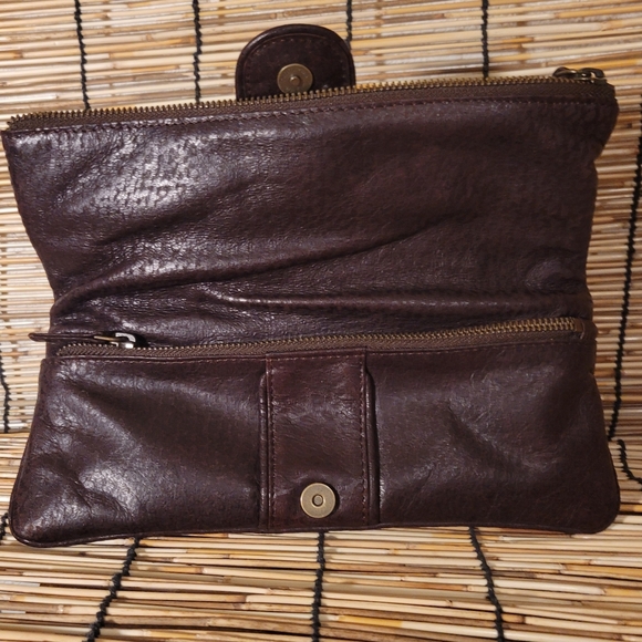 Latico Brown Full Grain Leather Women's Fold-over Clutch - Picture 4 of 6